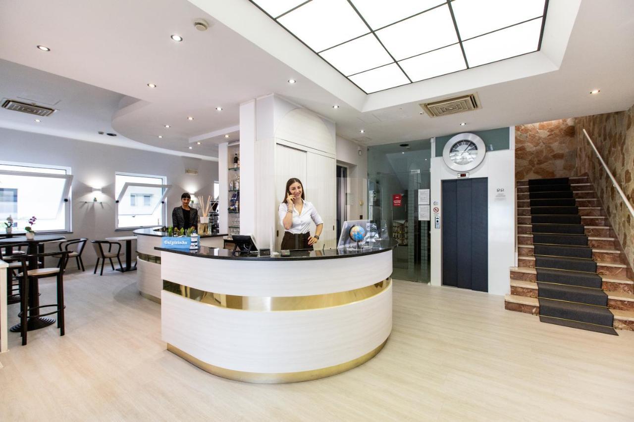 Hotel Vela D'Oro Rimini Exterior foto